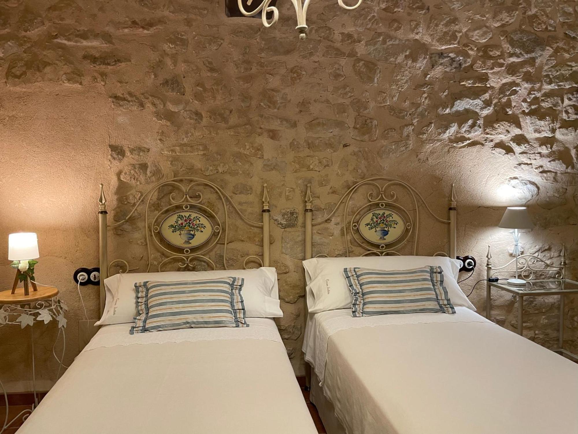 Casa Lidia - Antigua Posada Real Valderrobres Ngoại thất bức ảnh